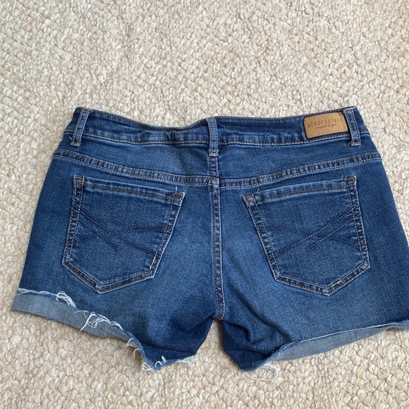 Shorts - Picture 2 of 3